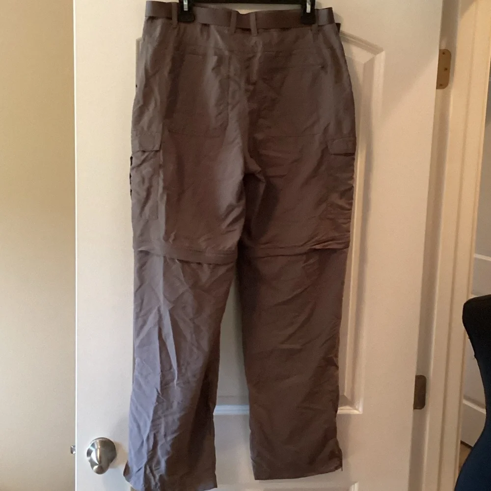 Cabela's Men's Tan Zip-Off Cargo Pants Size 34/32